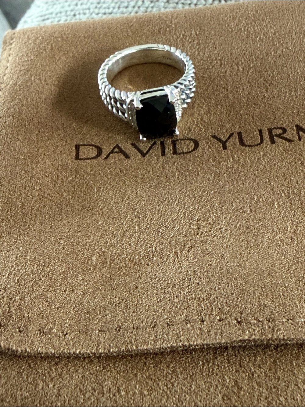 David Yurman petite Wheaton black onyx sz 6